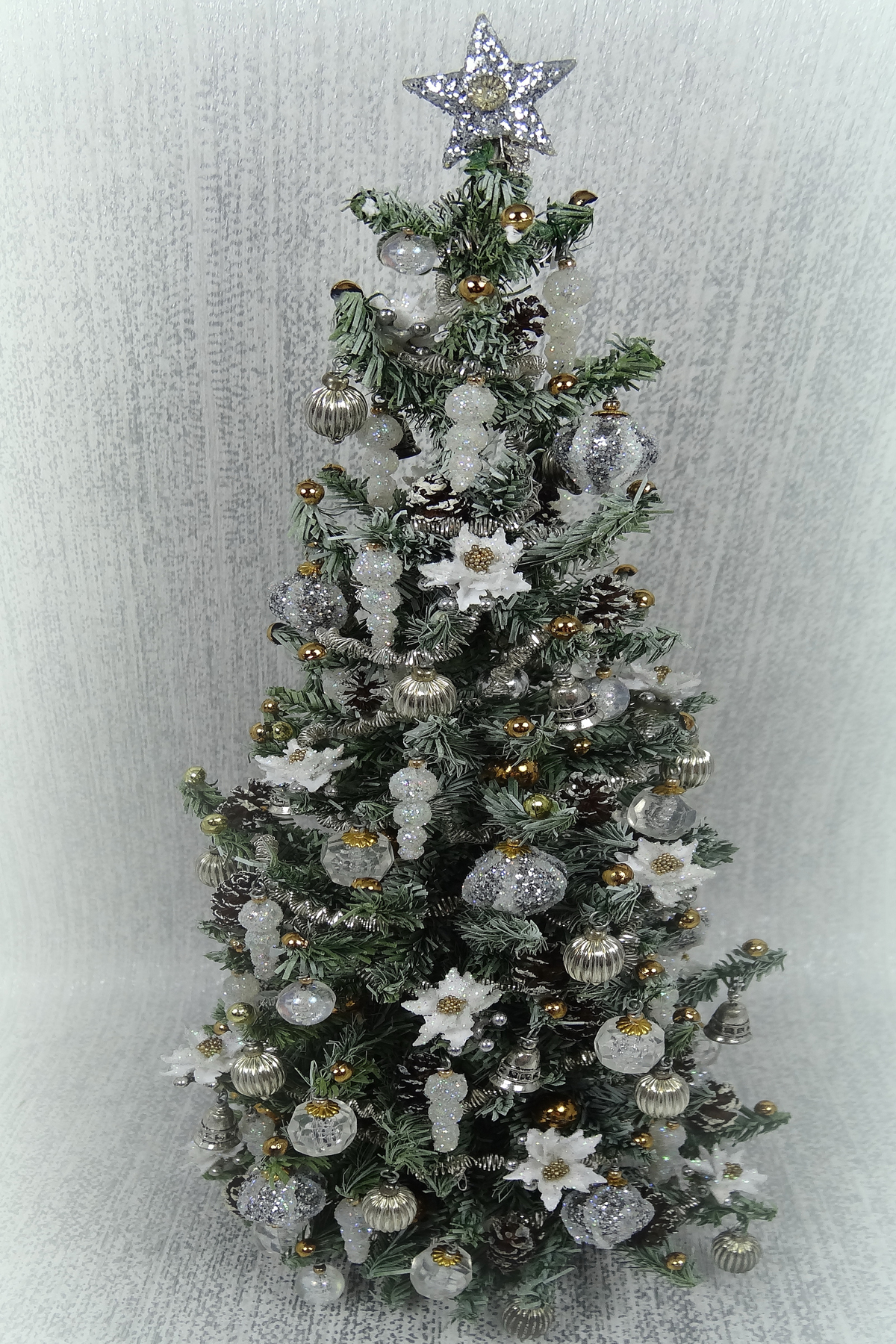 Luxury 9.25" White Poinsettia 12th scale Christmas Tree (image for) Luxury 9.25" White Poinsettia 12th scale Christmas Tree